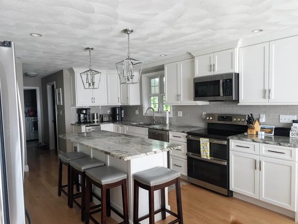 70 Catherine Avenue Hampstead NH 03826