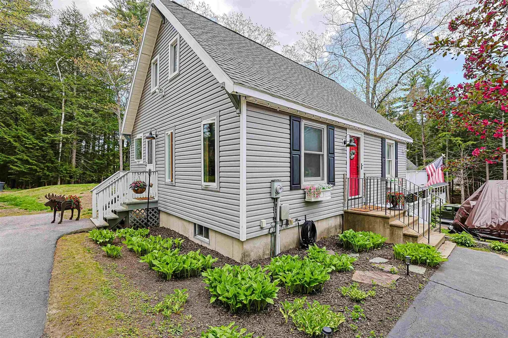 53 Dalton Drive Barnstead NH 03225
