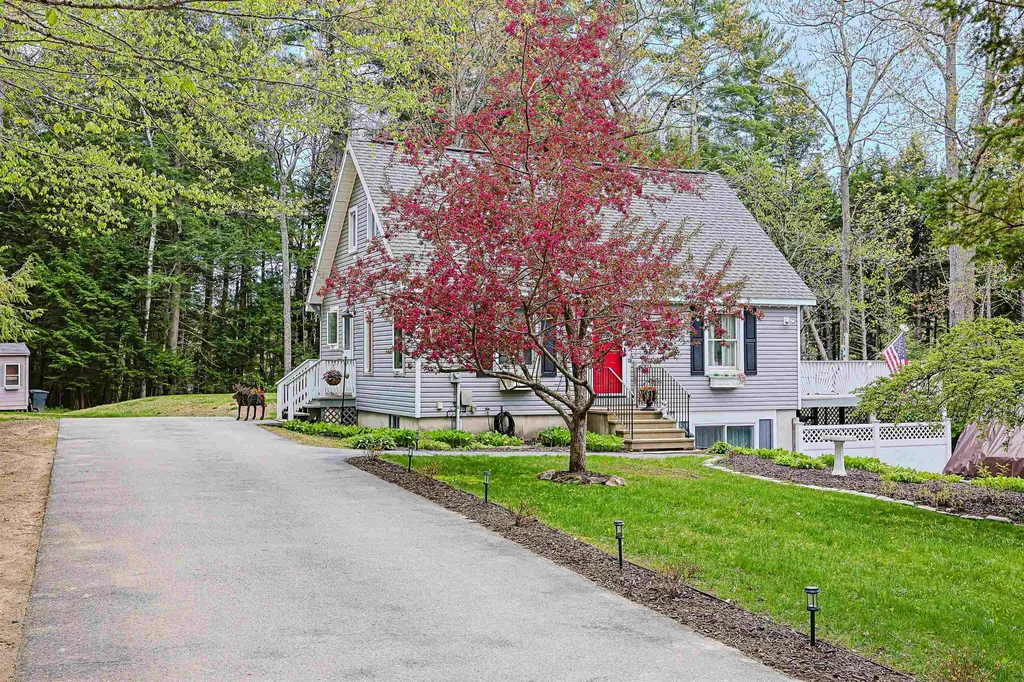 53 Dalton Drive Barnstead NH 03225
