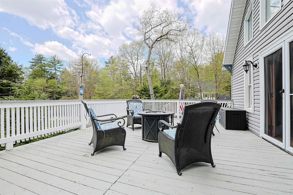 53 Dalton Drive Barnstead NH 03225