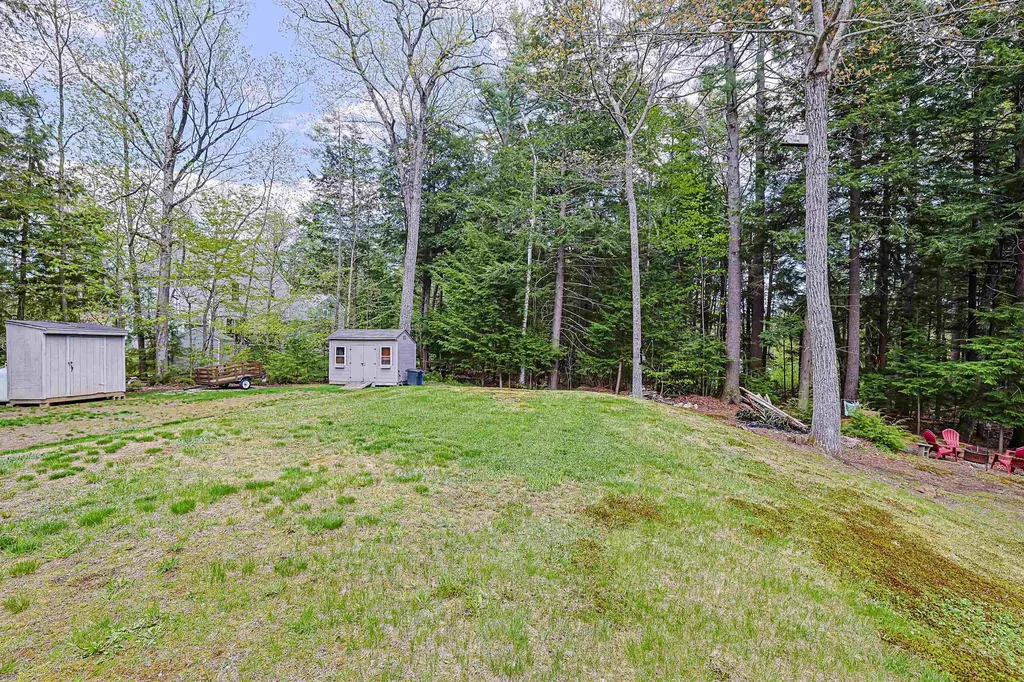 53 Dalton Drive Barnstead NH 03225