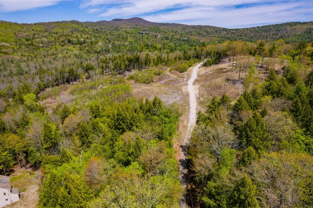 207 Overlook Drive Bristol NH 03222