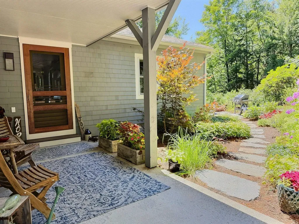 14 Fox Run Road Wilmot NH 03287
