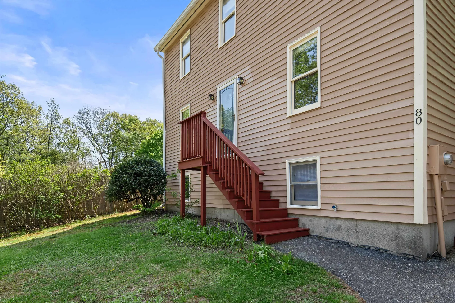 80 Woodlands Drive Epping NH 03042