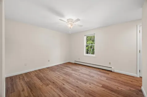 80 Woodlands Drive Epping NH 03042