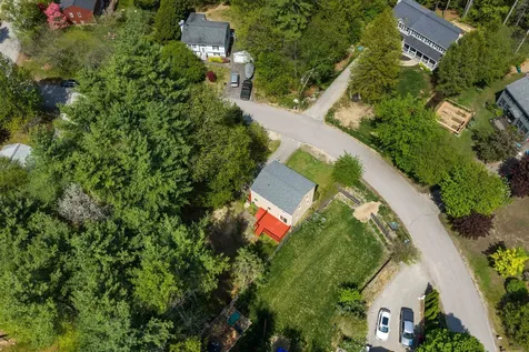 80 Woodlands Drive Epping NH 03042