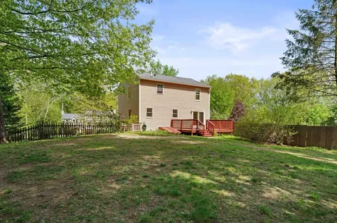 80 Woodlands Drive Epping NH 03042