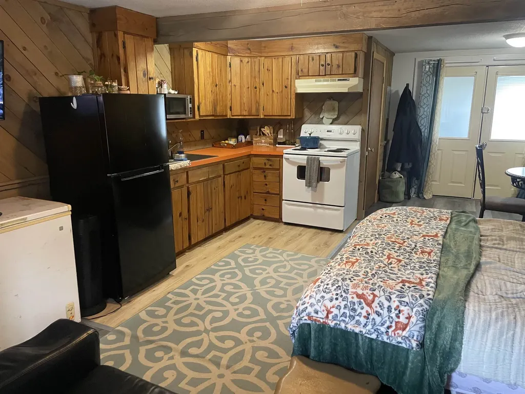 748 Calef Highway Barrington NH 03825