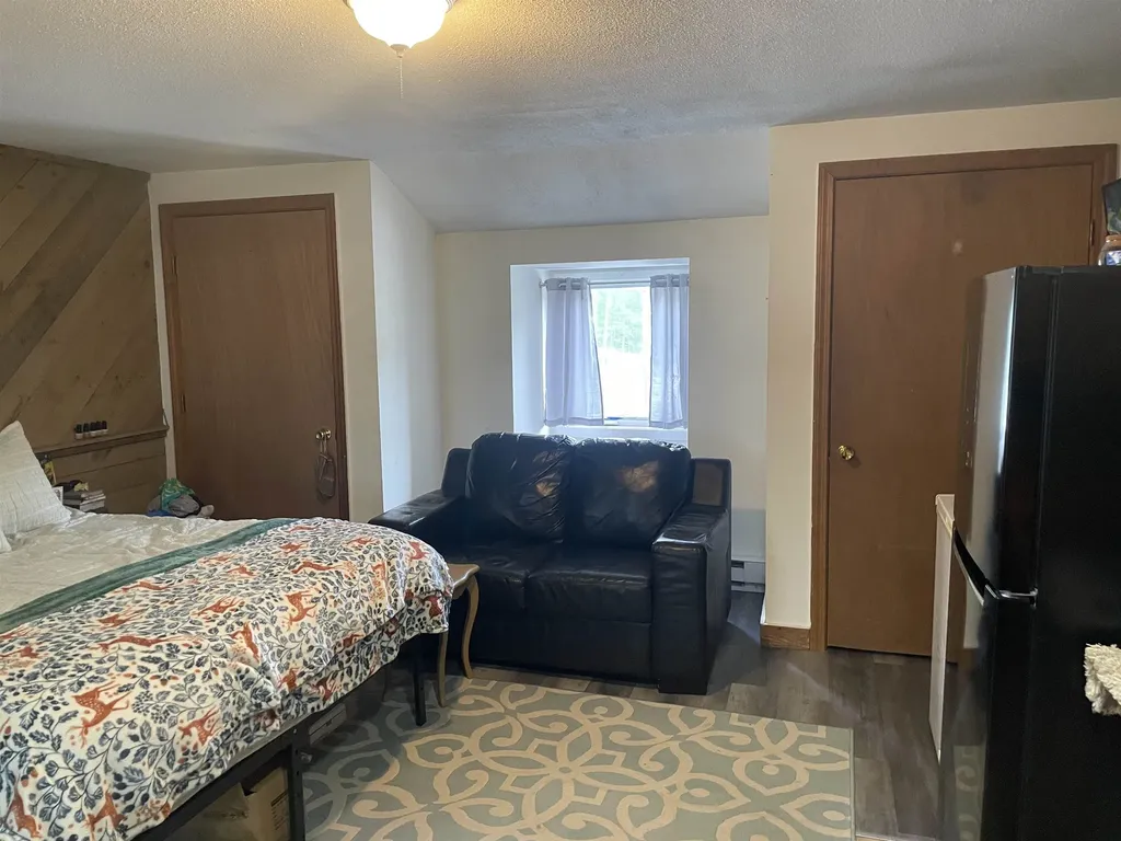 748 Calef Highway Barrington NH 03825