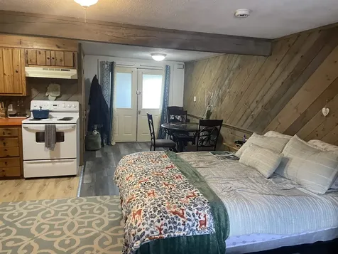 748 Calef Highway Barrington NH 03825