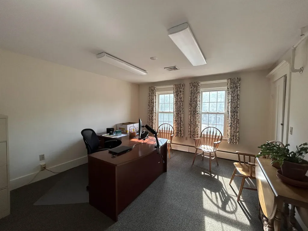 87 Washington Street Conway NH 03818