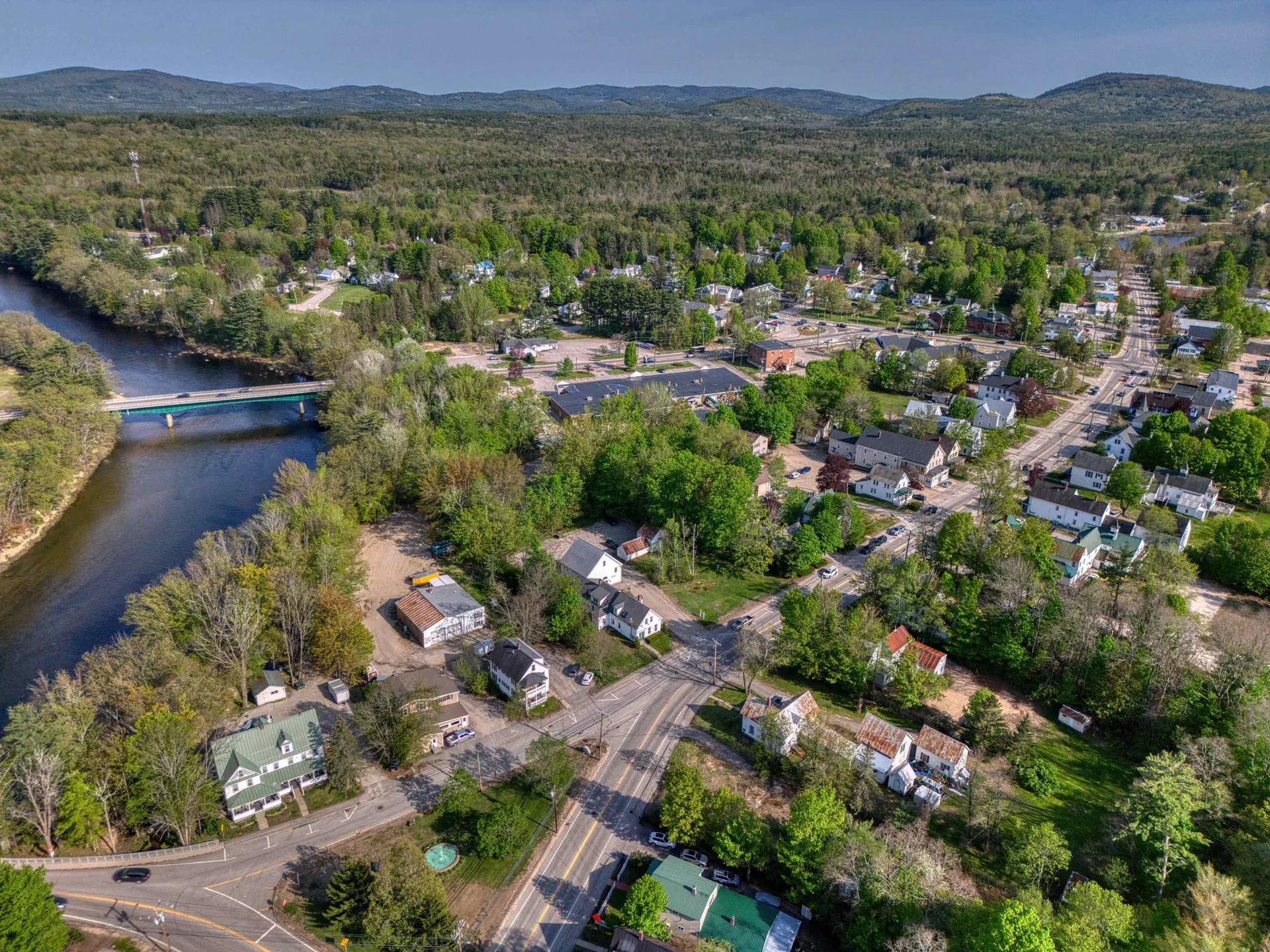 87 Washington Street Conway NH 03818