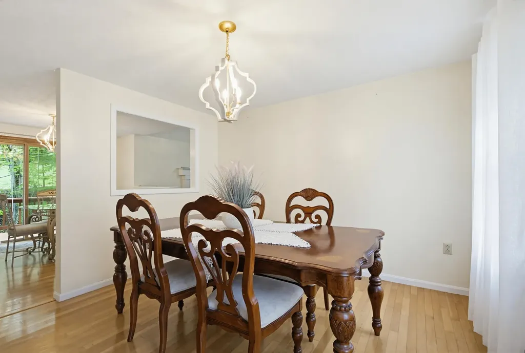 2 Arthur Avenue Hooksett NH 03106