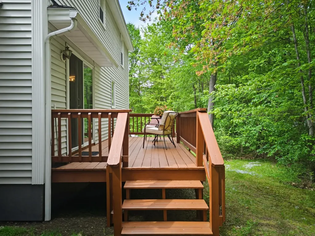 2 Arthur Avenue Hooksett NH 03106