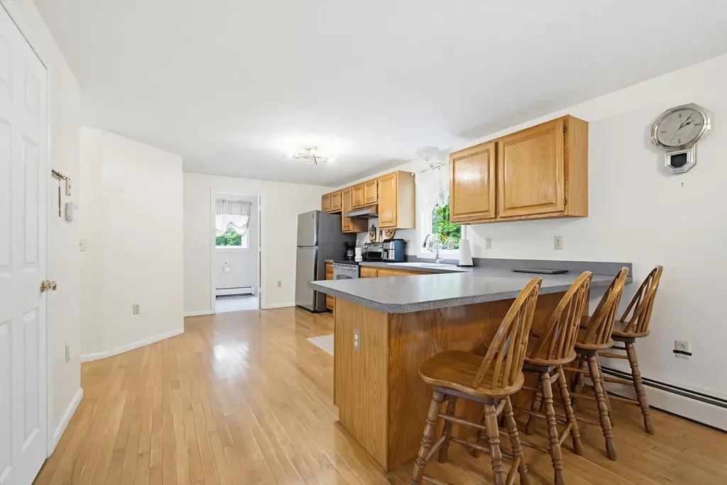 2 Arthur Avenue Hooksett NH 03106