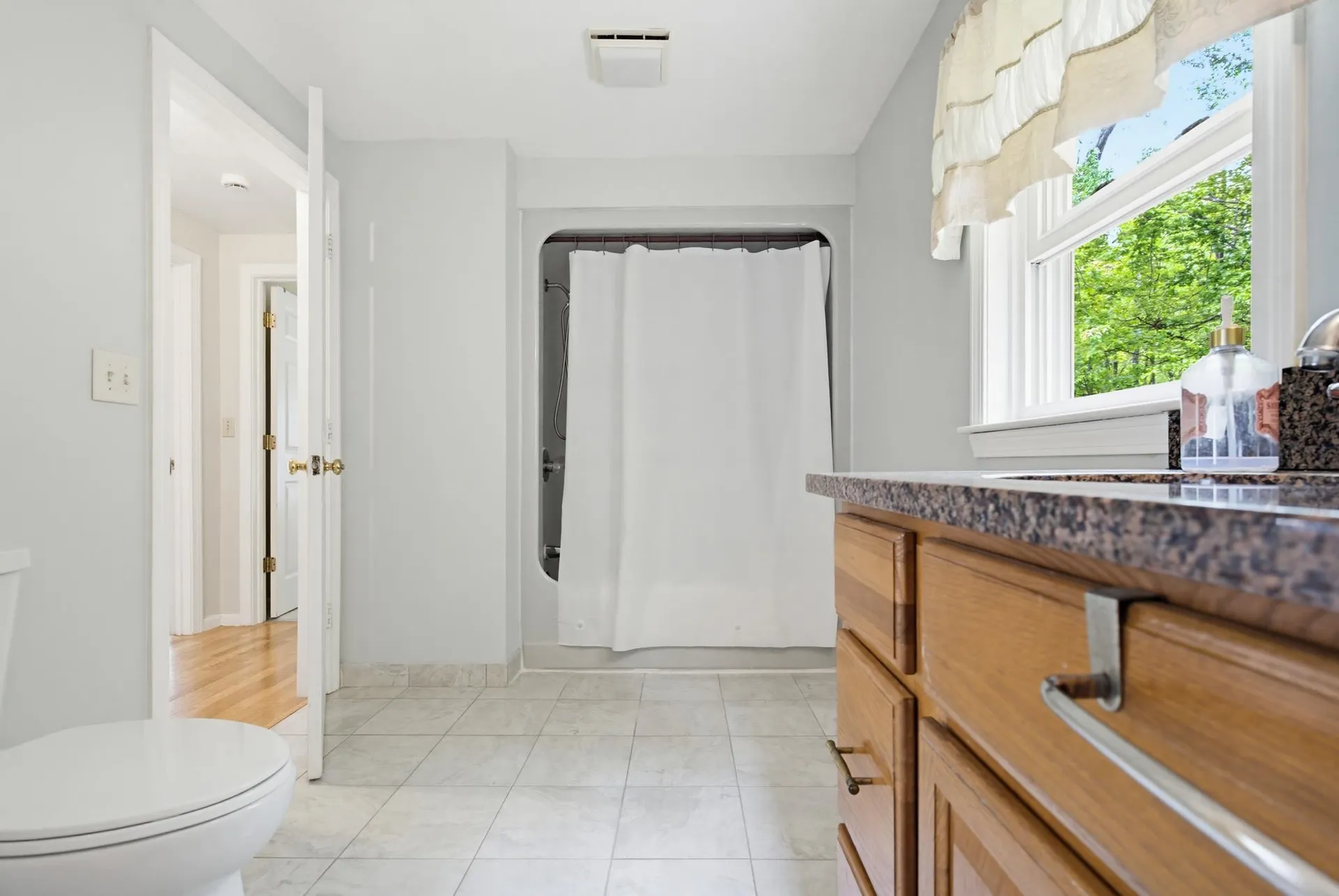 2 Arthur Avenue Hooksett NH 03106