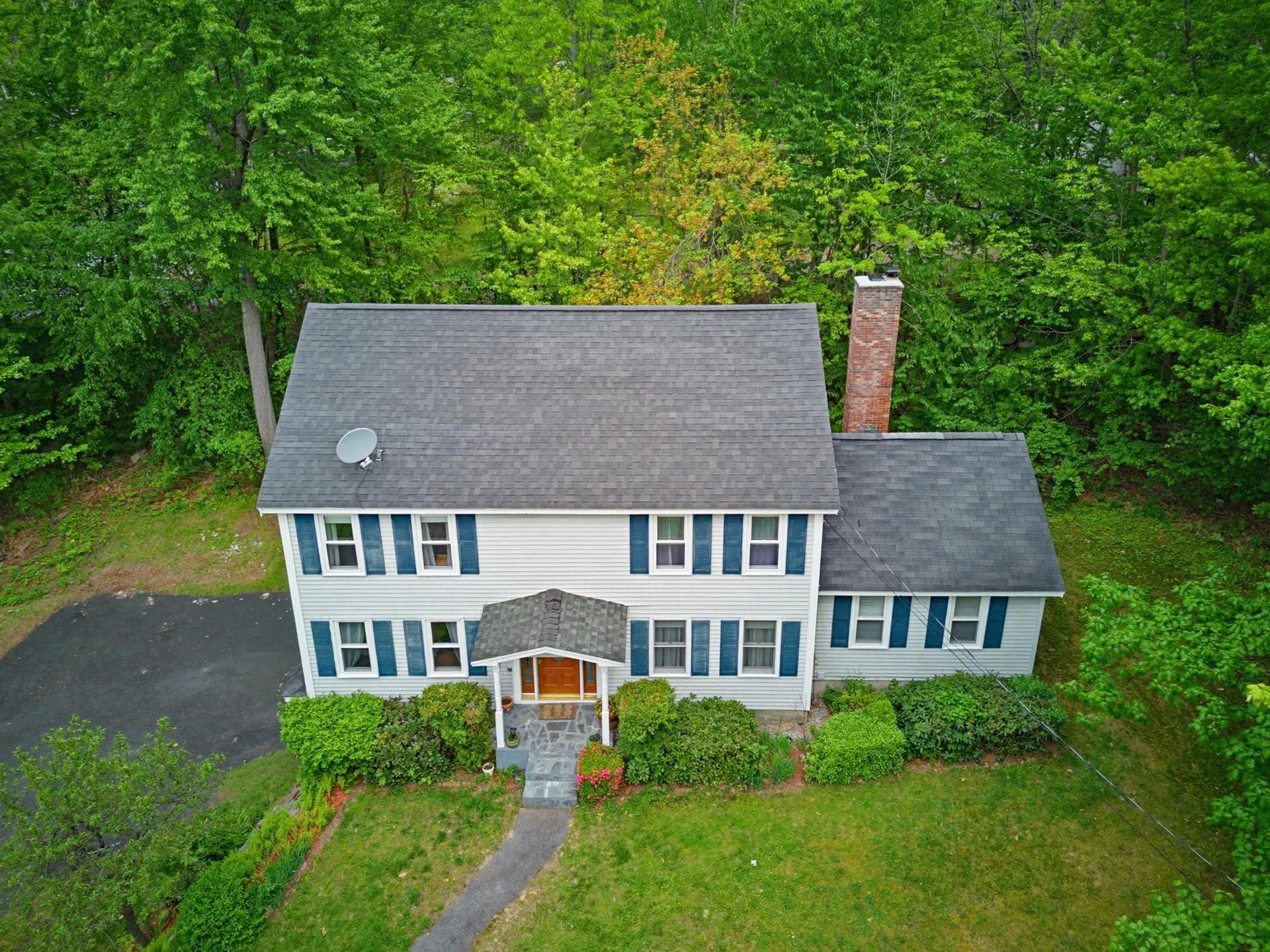 2 Arthur Avenue Hooksett NH 03106