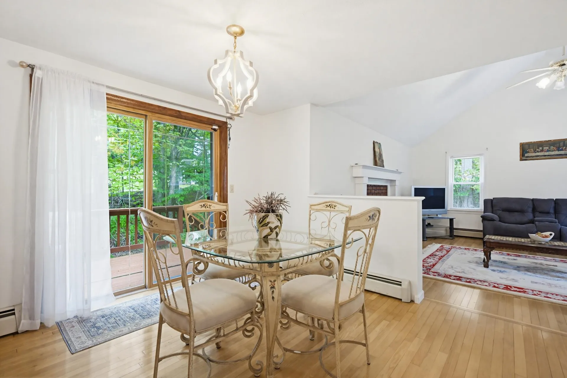 2 Arthur Avenue Hooksett NH 03106