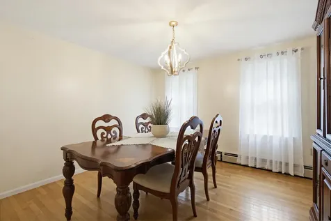 2 Arthur Avenue Hooksett NH 03106