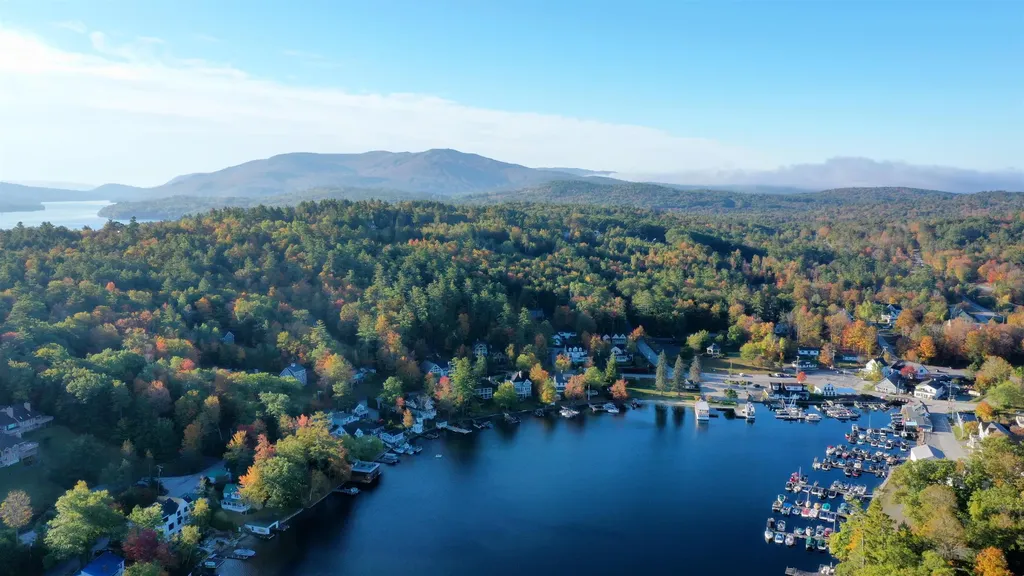 471 Edgemont Road Sunapee NH 03782