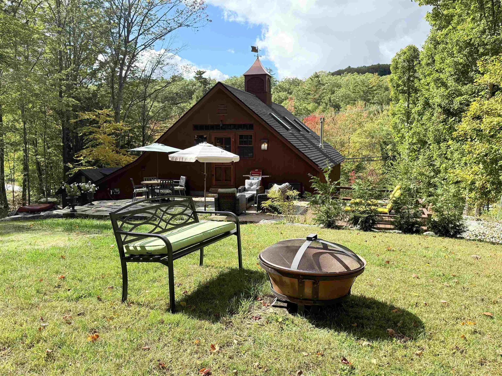 471 Edgemont Road Sunapee NH 03782