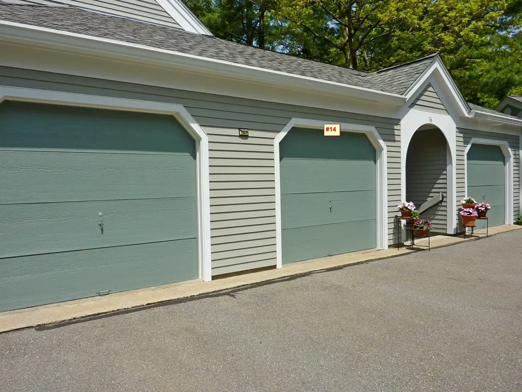 14 Dogwood Drive Nashua NH 03062