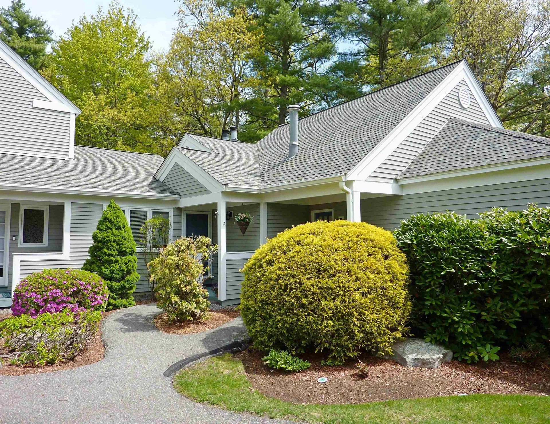 14 Dogwood Drive Nashua NH 03062