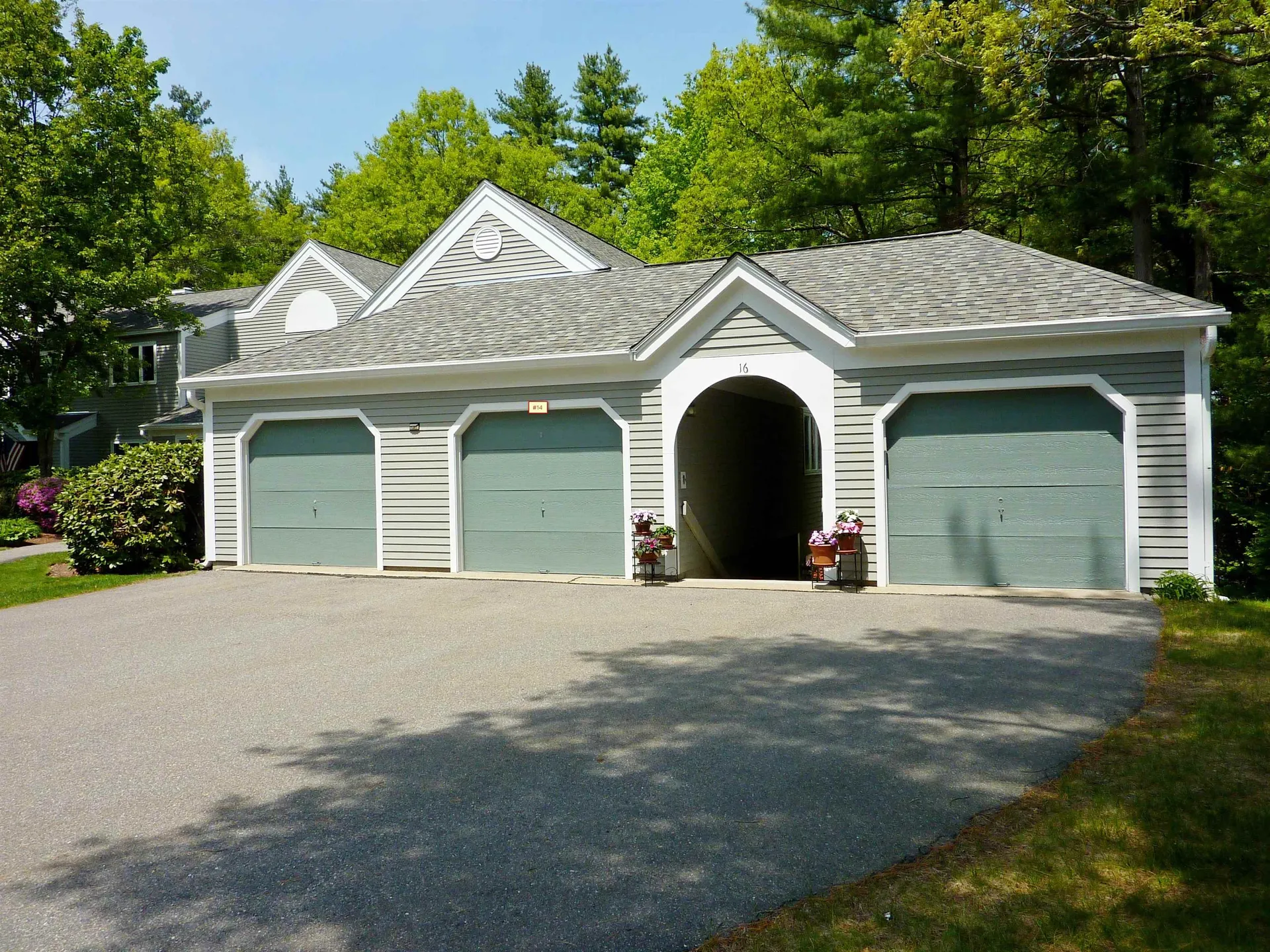 14 Dogwood Drive Nashua NH 03062