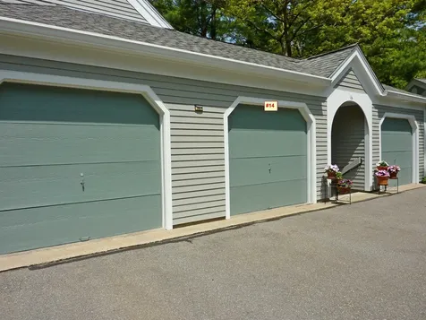 14 Dogwood Drive Nashua NH 03062