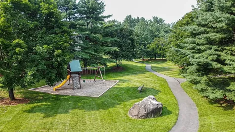 14 Dogwood Drive Nashua NH 03062