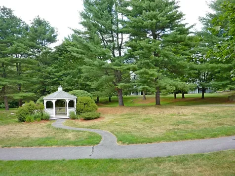 14 Dogwood Drive Nashua NH 03062