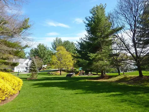 14 Dogwood Drive Nashua NH 03062