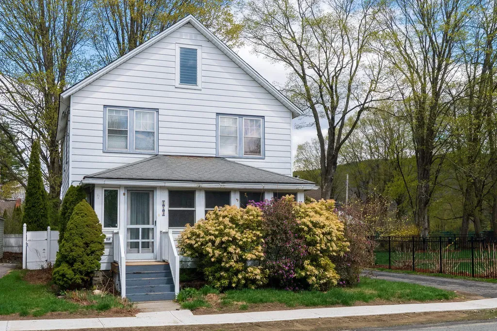 117 Oak Grove Avenue Brattleboro VT 05301