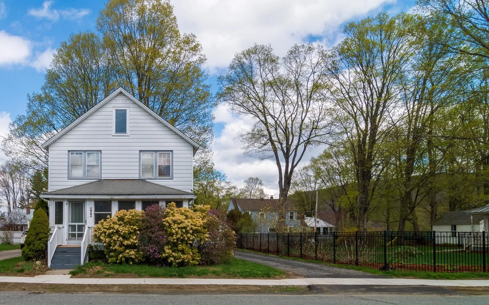 117 Oak Grove Avenue Brattleboro VT 05301
