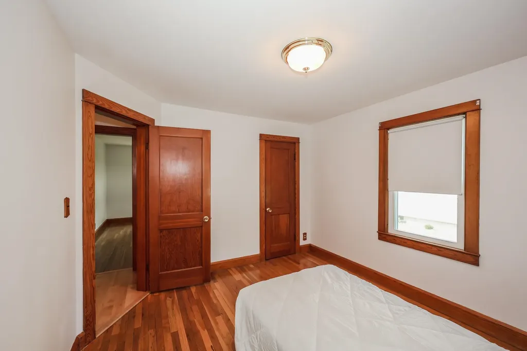8 Burnham Avenue Nashua NH 03064