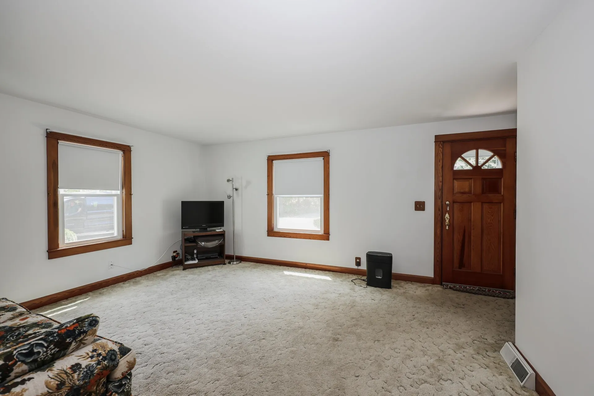 8 Burnham Avenue Nashua NH 03064