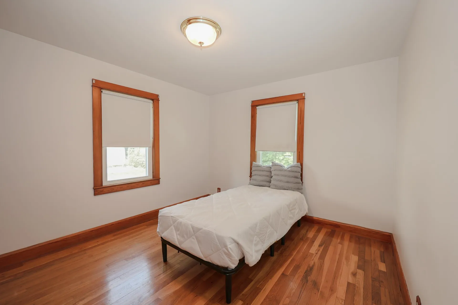 8 Burnham Avenue Nashua NH 03064