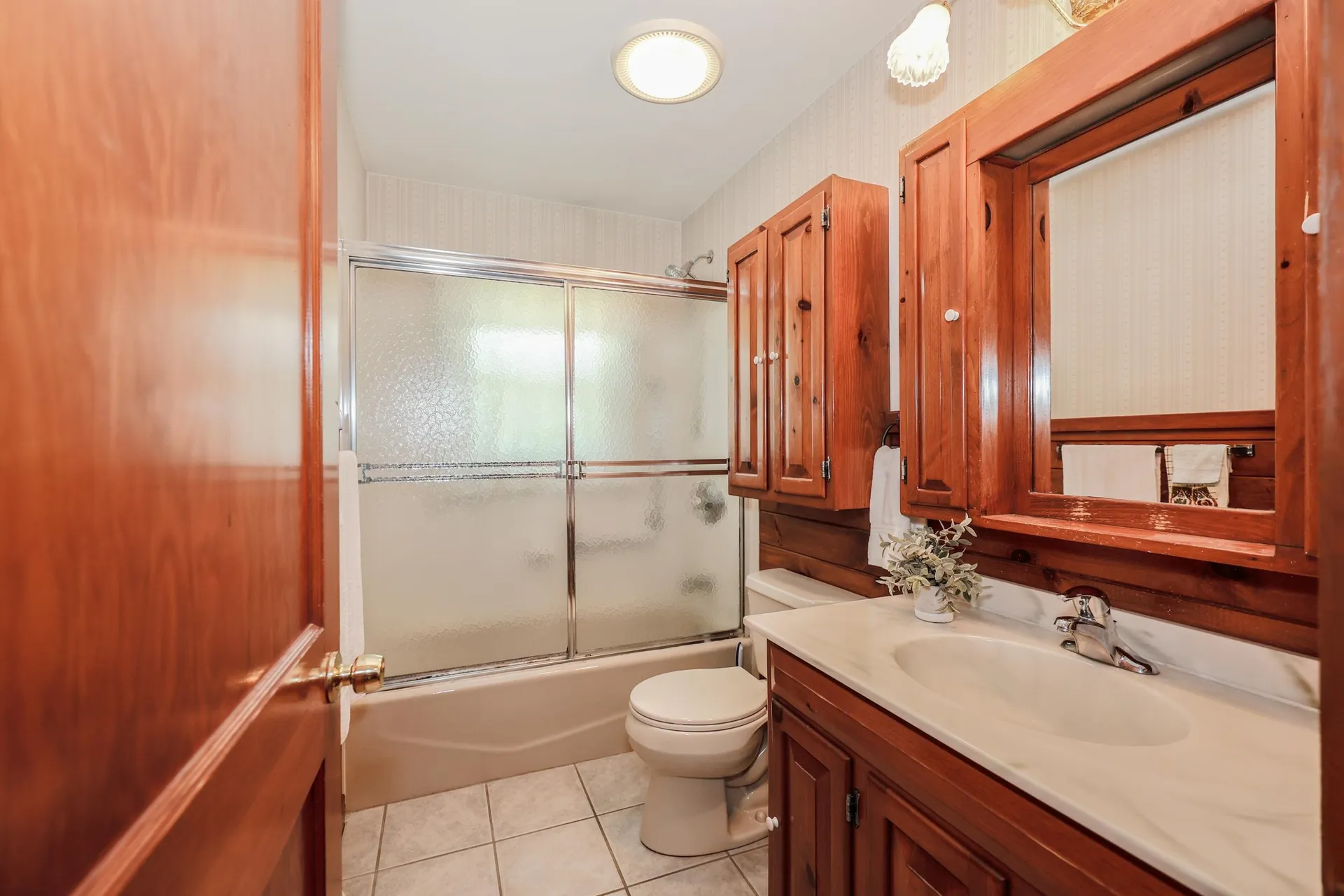 8 Burnham Avenue Nashua NH 03064