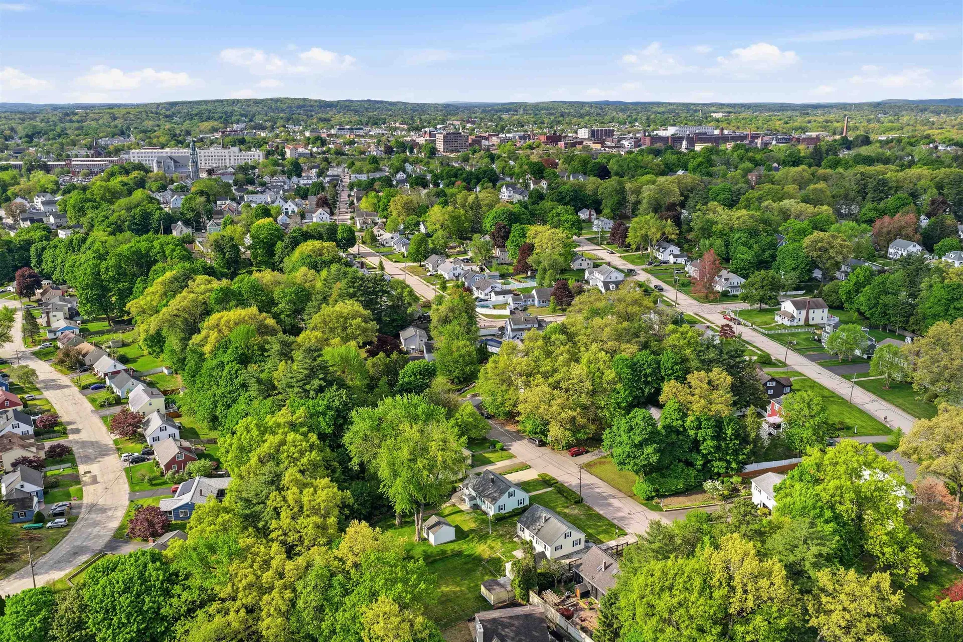 8 Burnham Avenue Nashua NH 03064