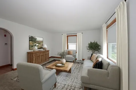 8 Burnham Avenue Nashua NH 03064