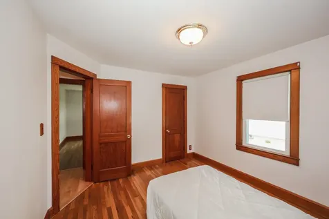 8 Burnham Avenue Nashua NH 03064