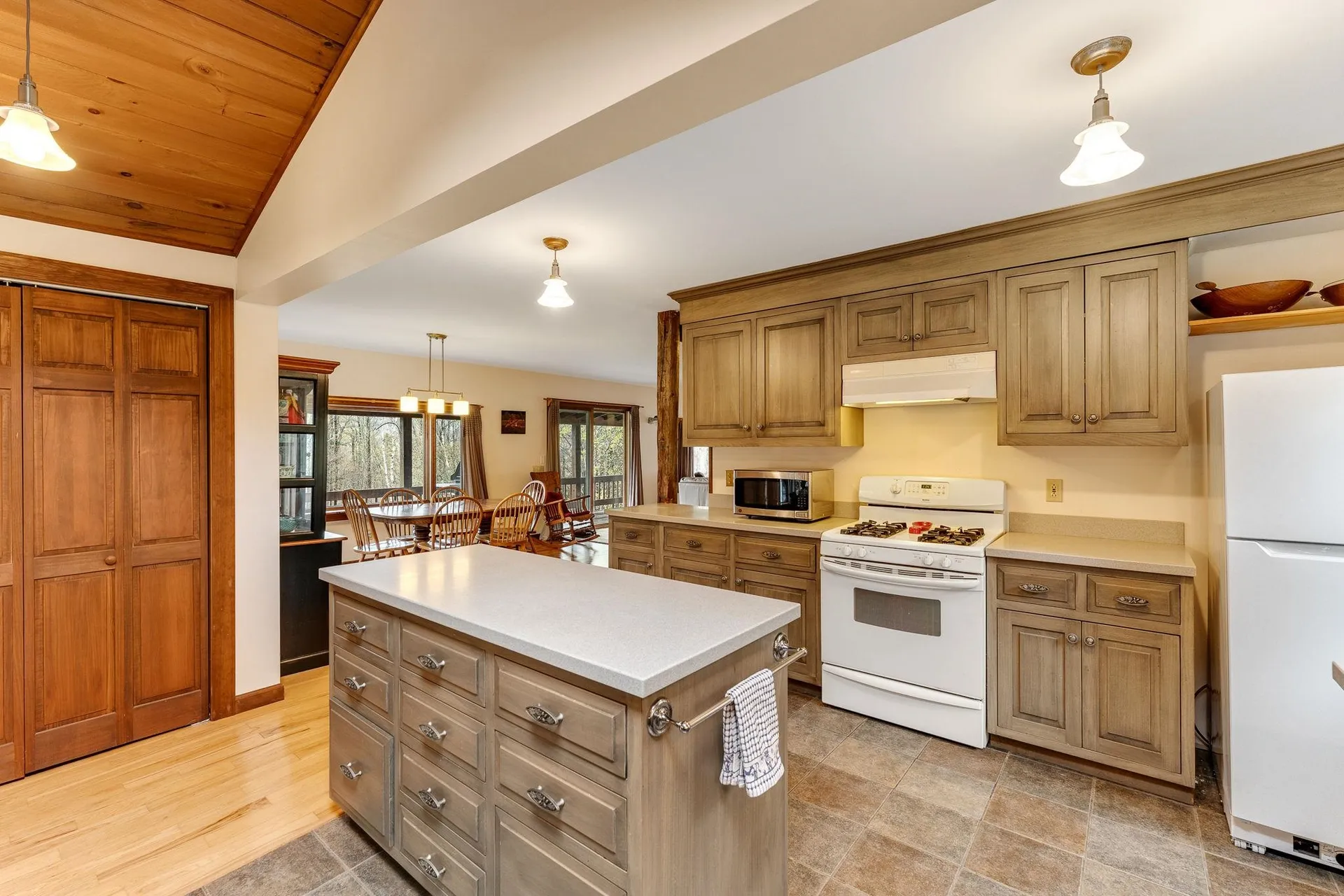 1641 West Hill Road Rochester VT 05767