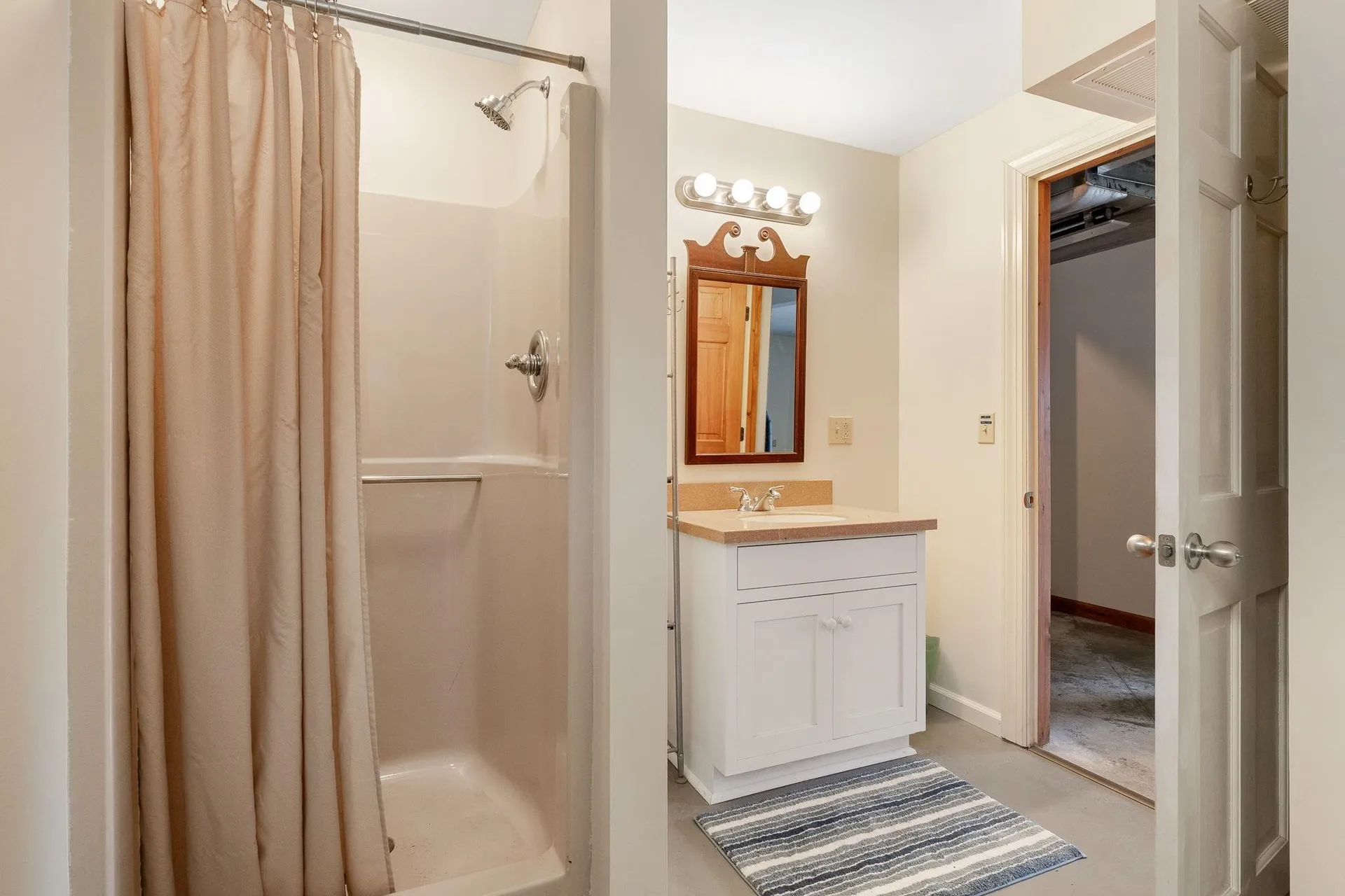 1641 West Hill Road Rochester VT 05767