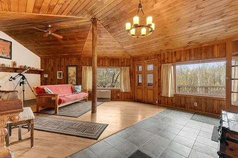 1641 West Hill Road Rochester VT 05767