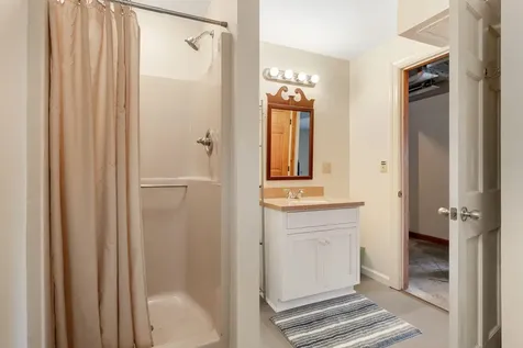 1641 West Hill Road Rochester VT 05767