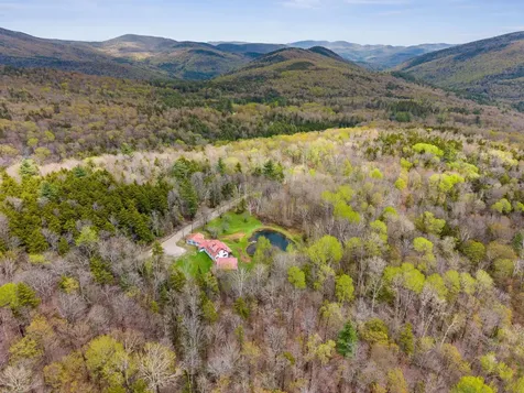 1641 West Hill Road Rochester VT 05767