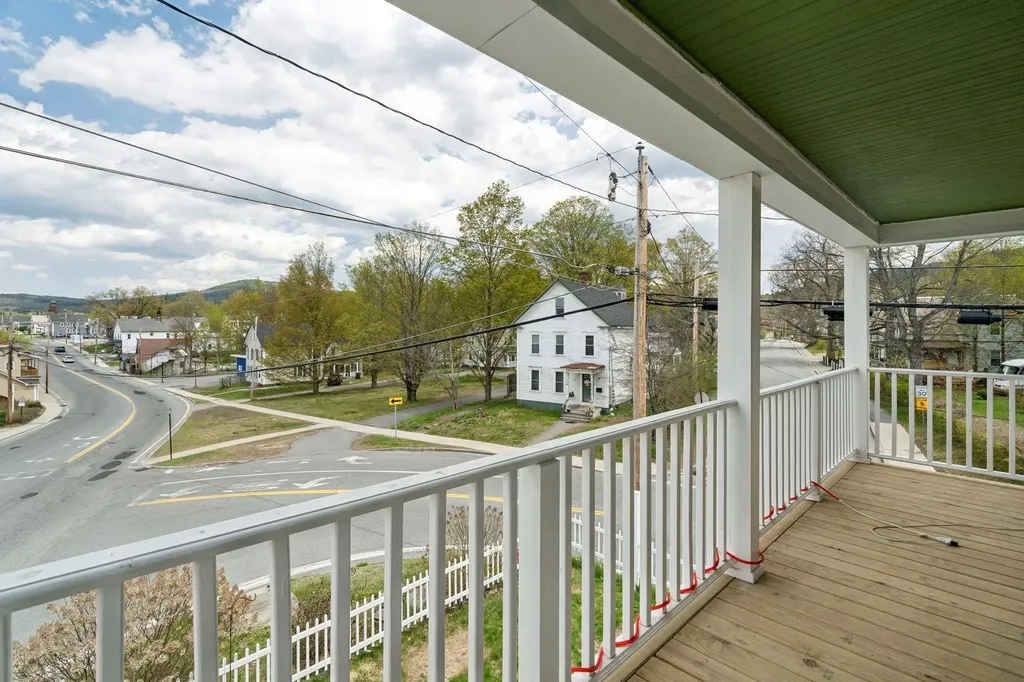 179 Pleasant Street Claremont NH 03743