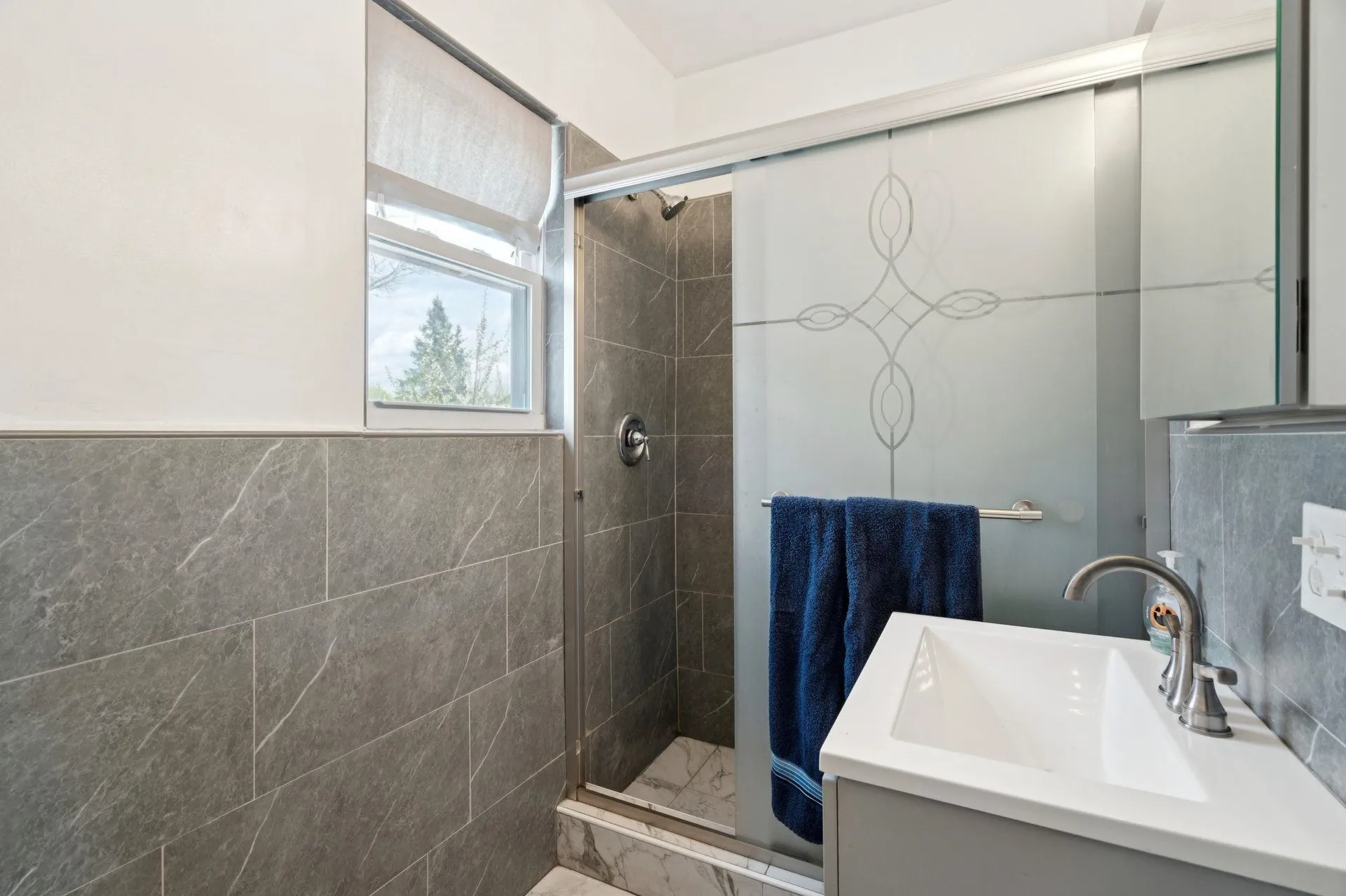 179 Pleasant Street Claremont NH 03743