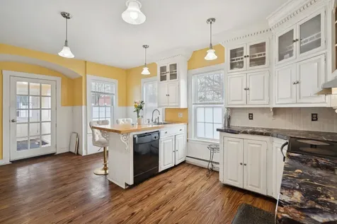 179 Pleasant Street Claremont NH 03743