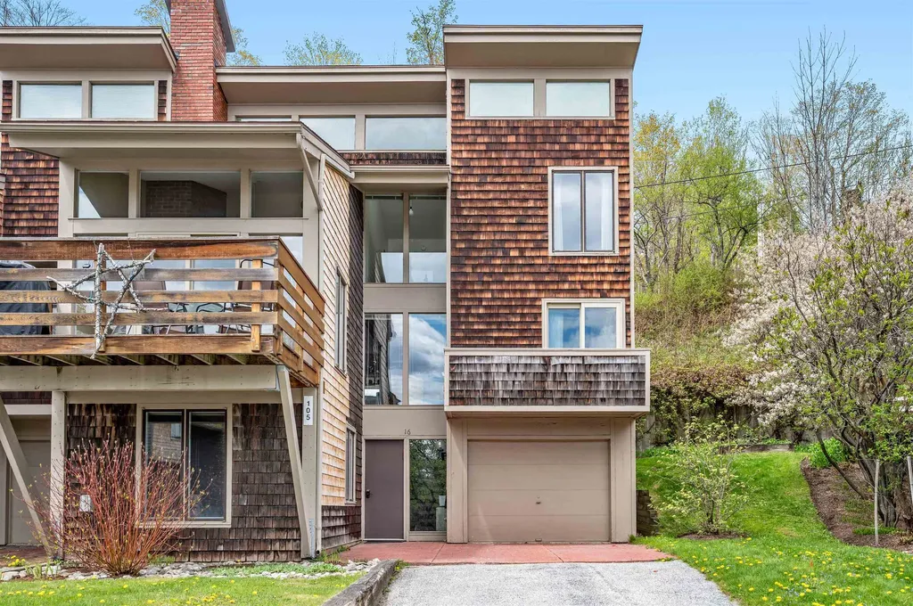 105 Forum Drive Warren VT 05674